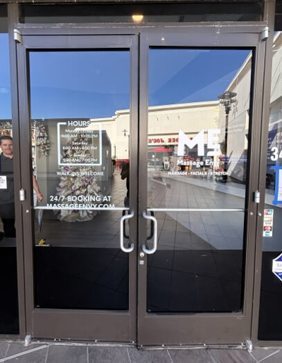 Window and Wall Graphics Photo